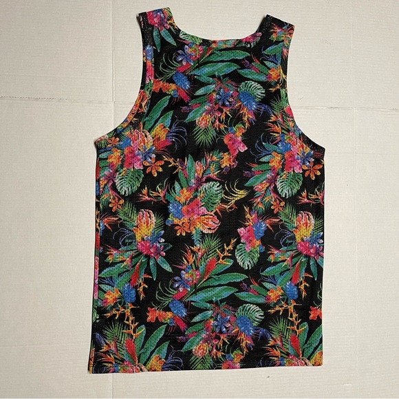 On the Byas Jersey Mens Small Black Multicolor Floral Allover Print Tank Top #00 - Picture 9 of 9